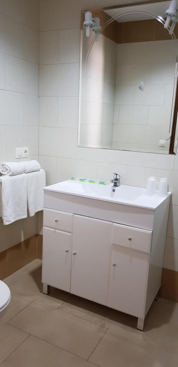 Hospederia Laredo Hotell La Carlota Eksteriør bilde